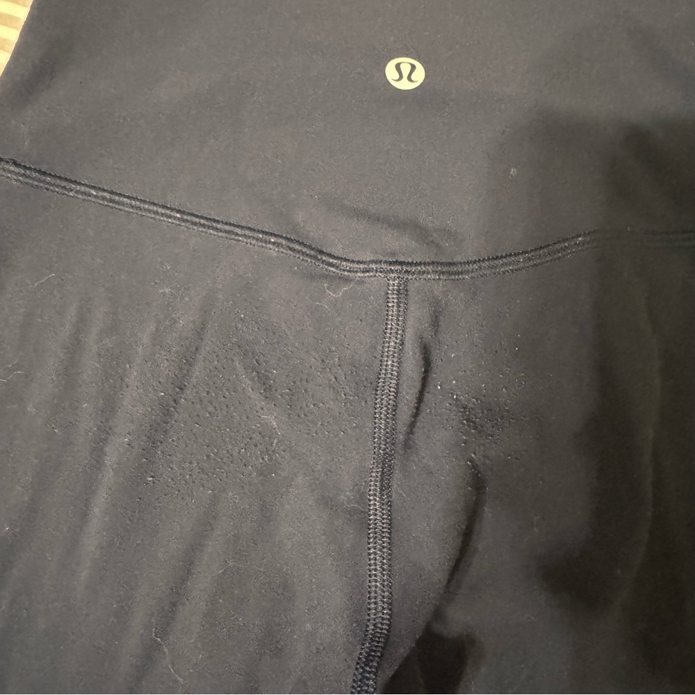 Lululemon Align Pant II *25" - wear on behind - Picture 4 of 8